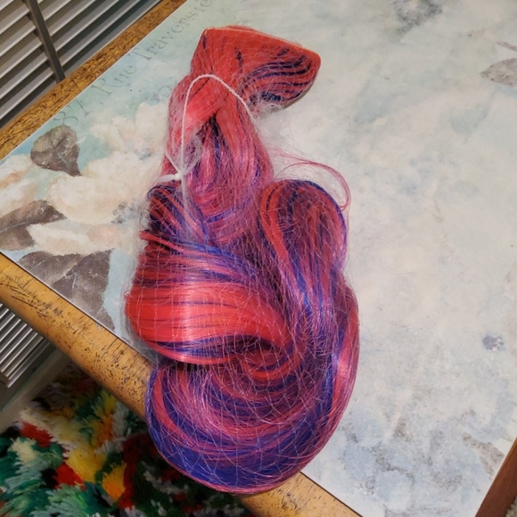 Heat Resistant 24in Colored Hair Extension - Picture 4 of 8